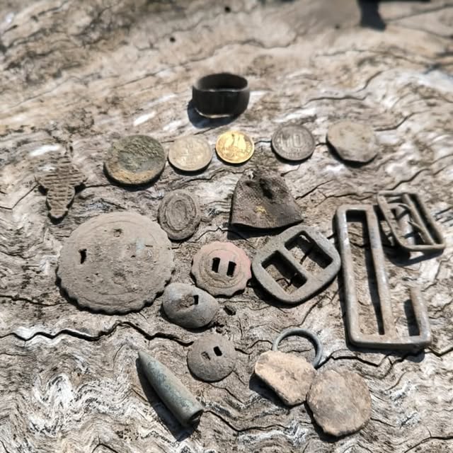 #metaldetecting #mydigworld #treasure #dirtfishing #hobbydetecting".
