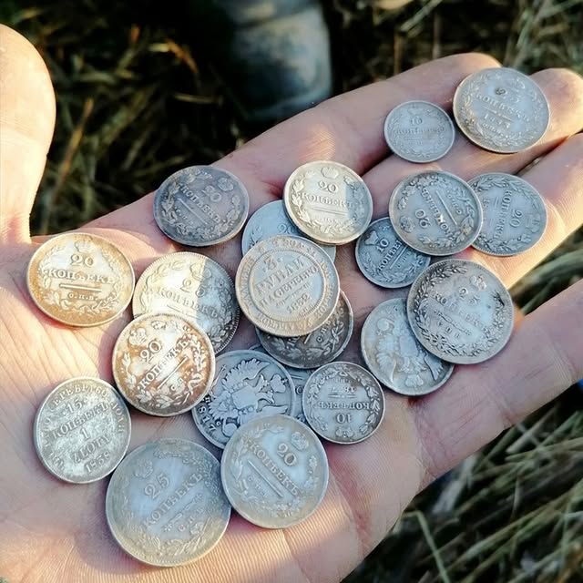 #metaldetecting #mydigworld #coin #dirtfishing #hobbydetecting".
