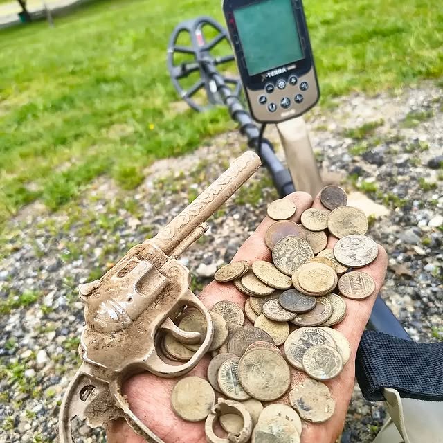 @grouchytreasures