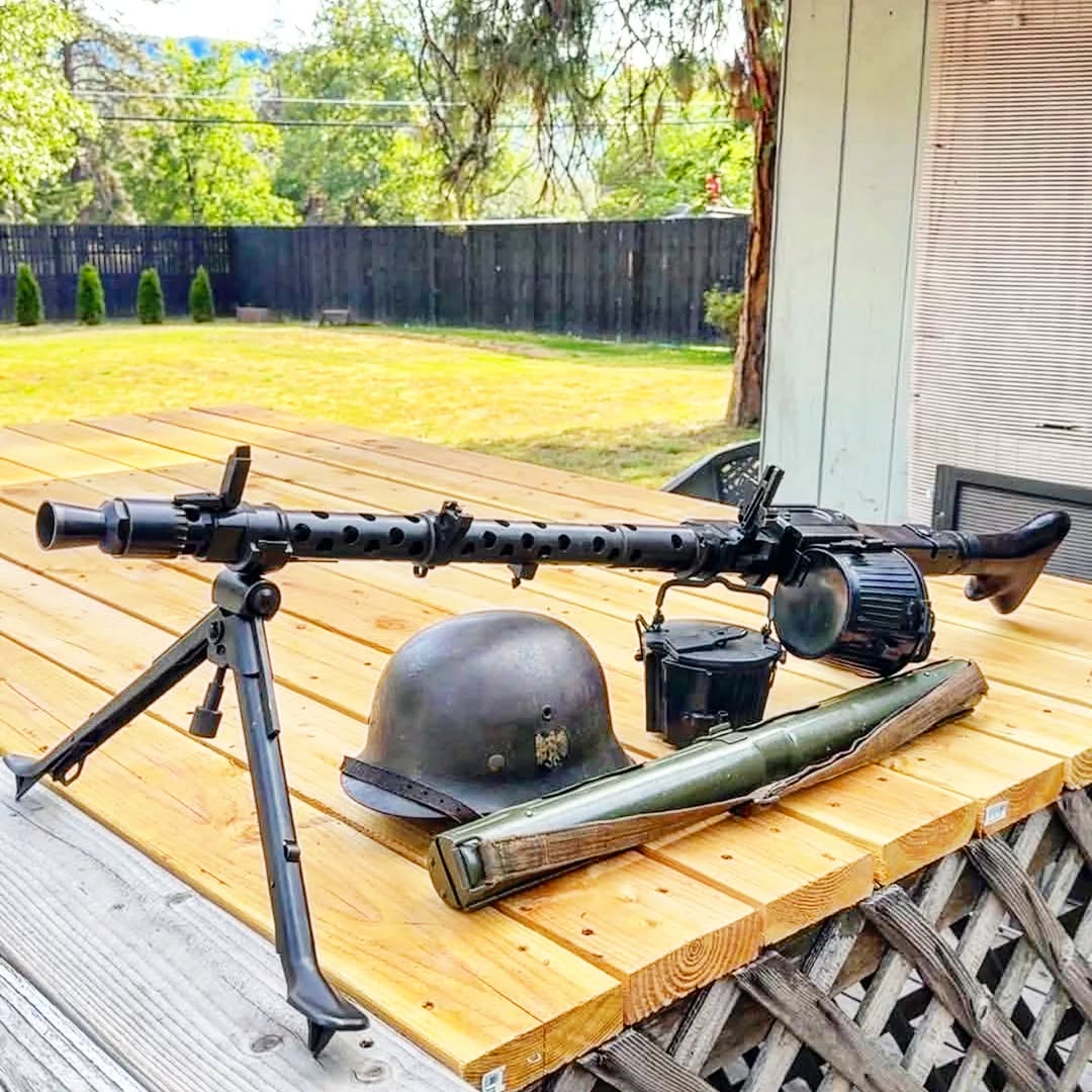 @w.hrelics