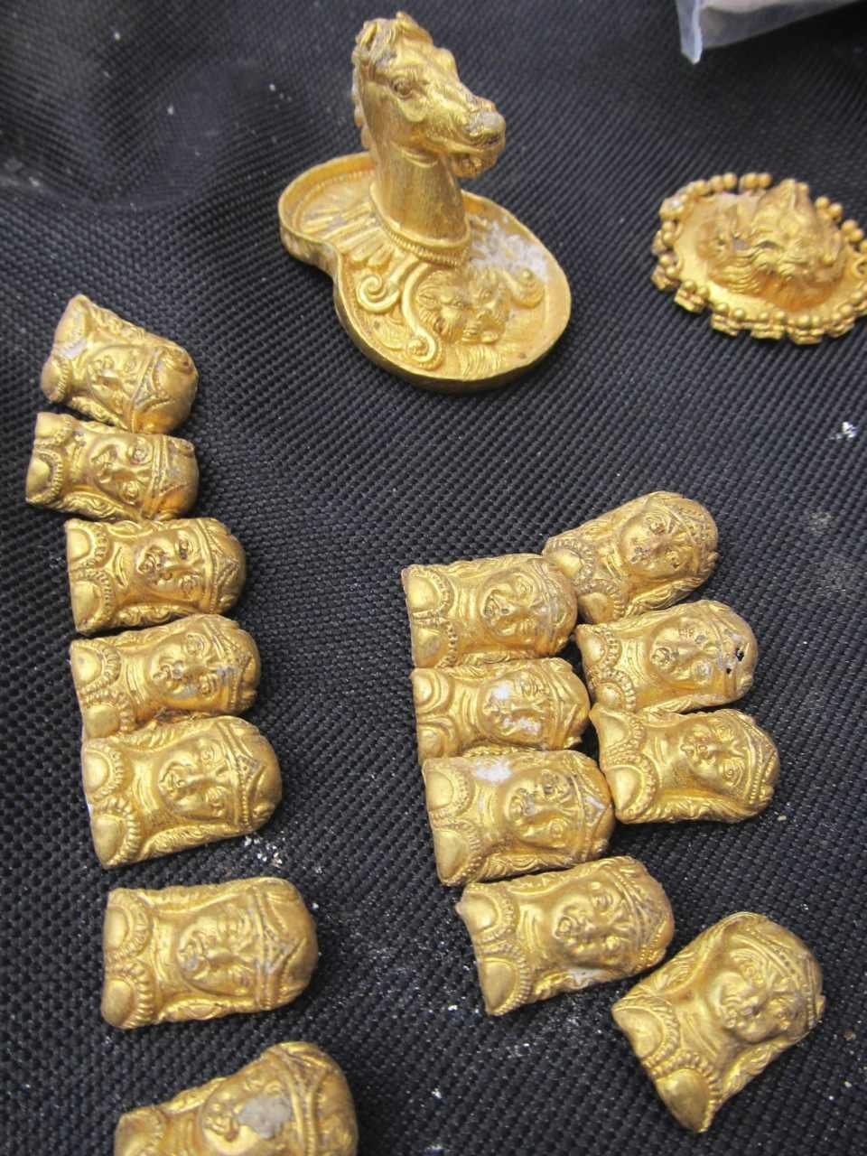 Archaeologists excavating a tomb in a Thracian burial complex about 400 kilometers northeast of Sofia, Bulgaria, have uncovered a spectacular cache of finely crafted gold treasures