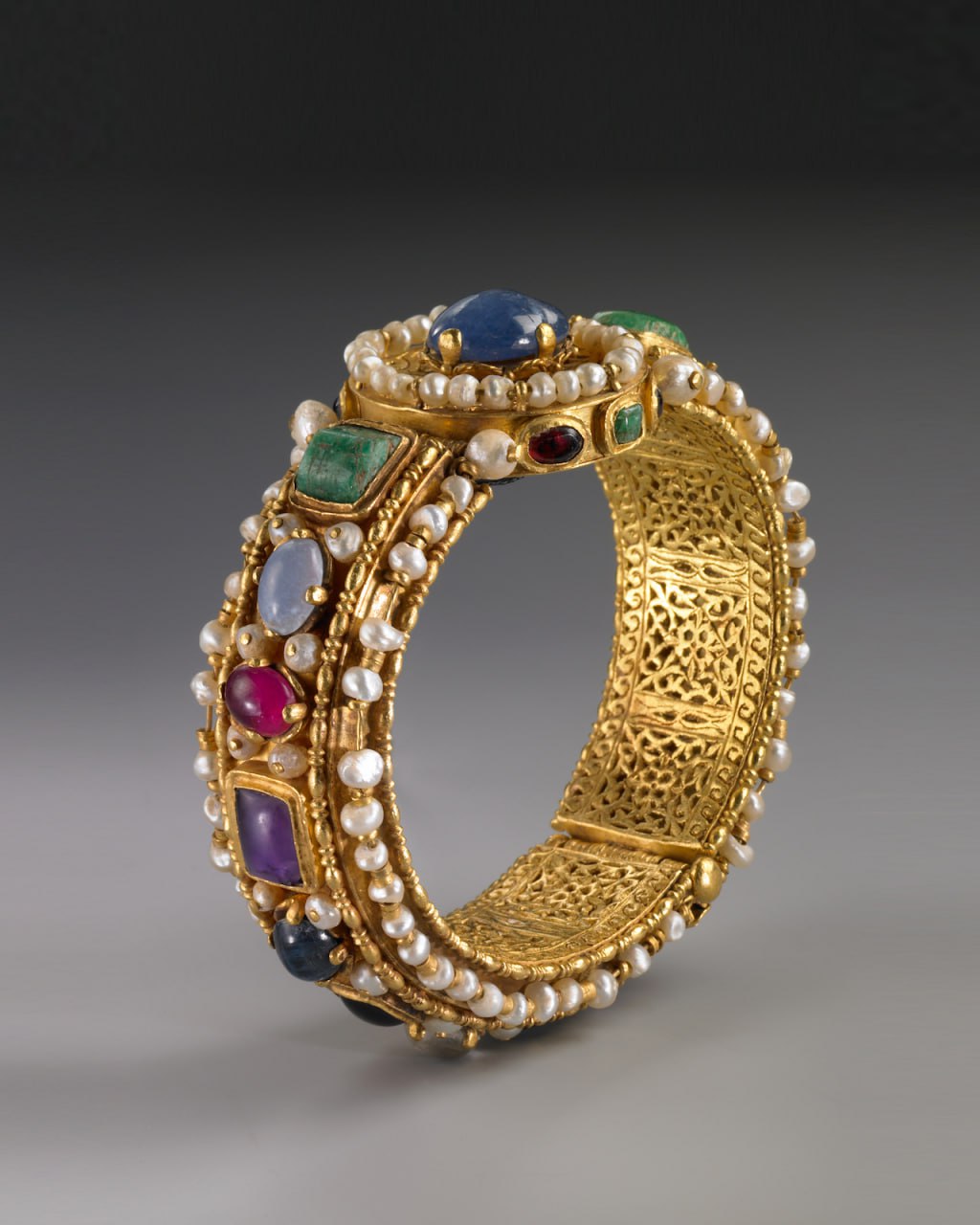 Openwork gold bracelet with precious stones and pearls, Byzantium, 6th century The very bottom of the so-called "Dark Ages." What do we see—barbaric luxury? No, sophistication and 