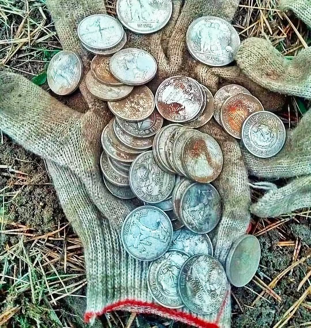 😲😎🔥💪😋🎉 #historia #ww2 #metaldetecting #mydigworld #dirtfishing